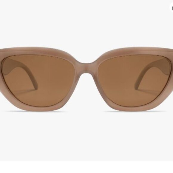 Trendy Cute Cat Eye Polarized Sunglasses Fashion Cateye SJ2237